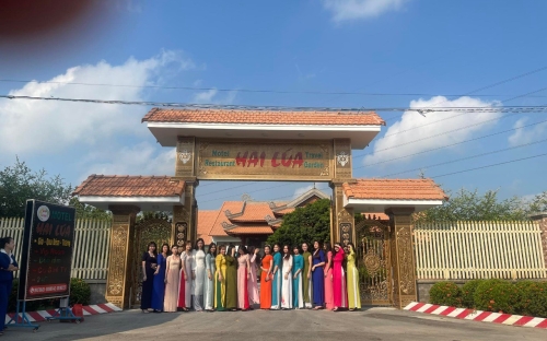 Nhà Hàng Ẩm Thực - Khu Nghĩ Dưỡng Sinh Thái - Vườn Táo Cổ Thụ Hai Lúa tại Đồng Tháp