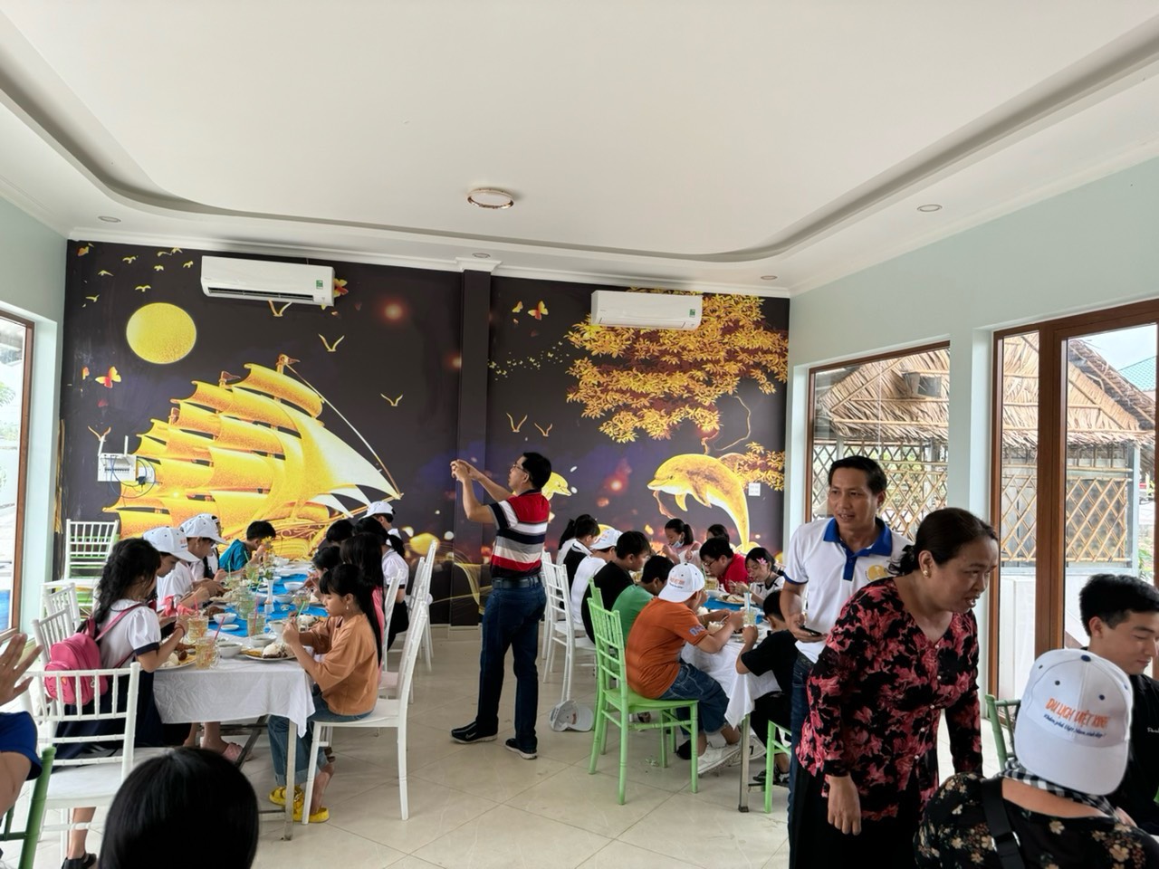 Hoạt động của khách hàng